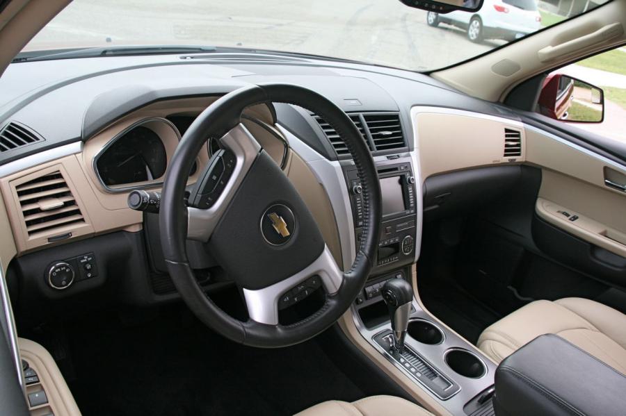 Chevrolet Traverse 2009 года  (фото 34 из 88)